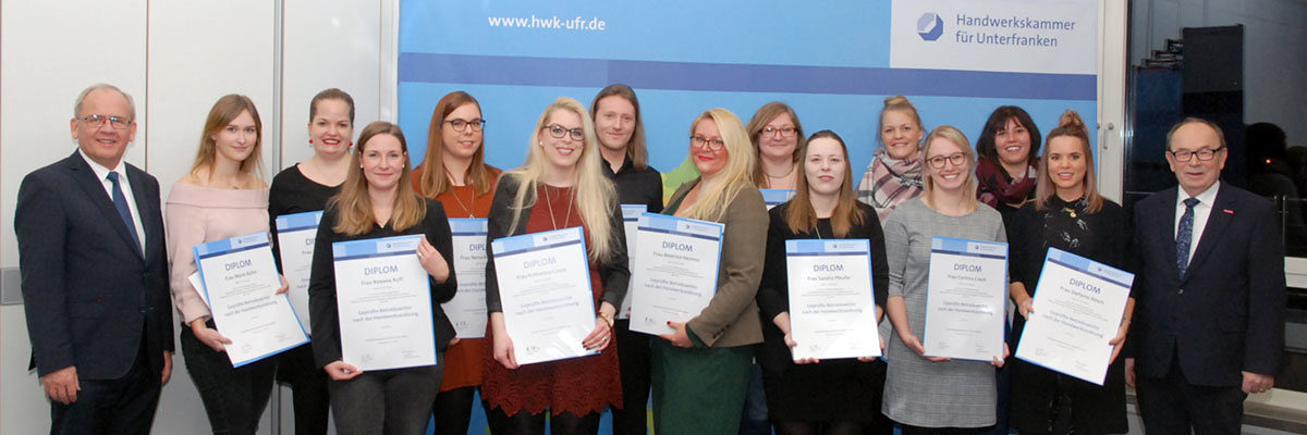 Titelbild Abschlussfeier AfU 2019