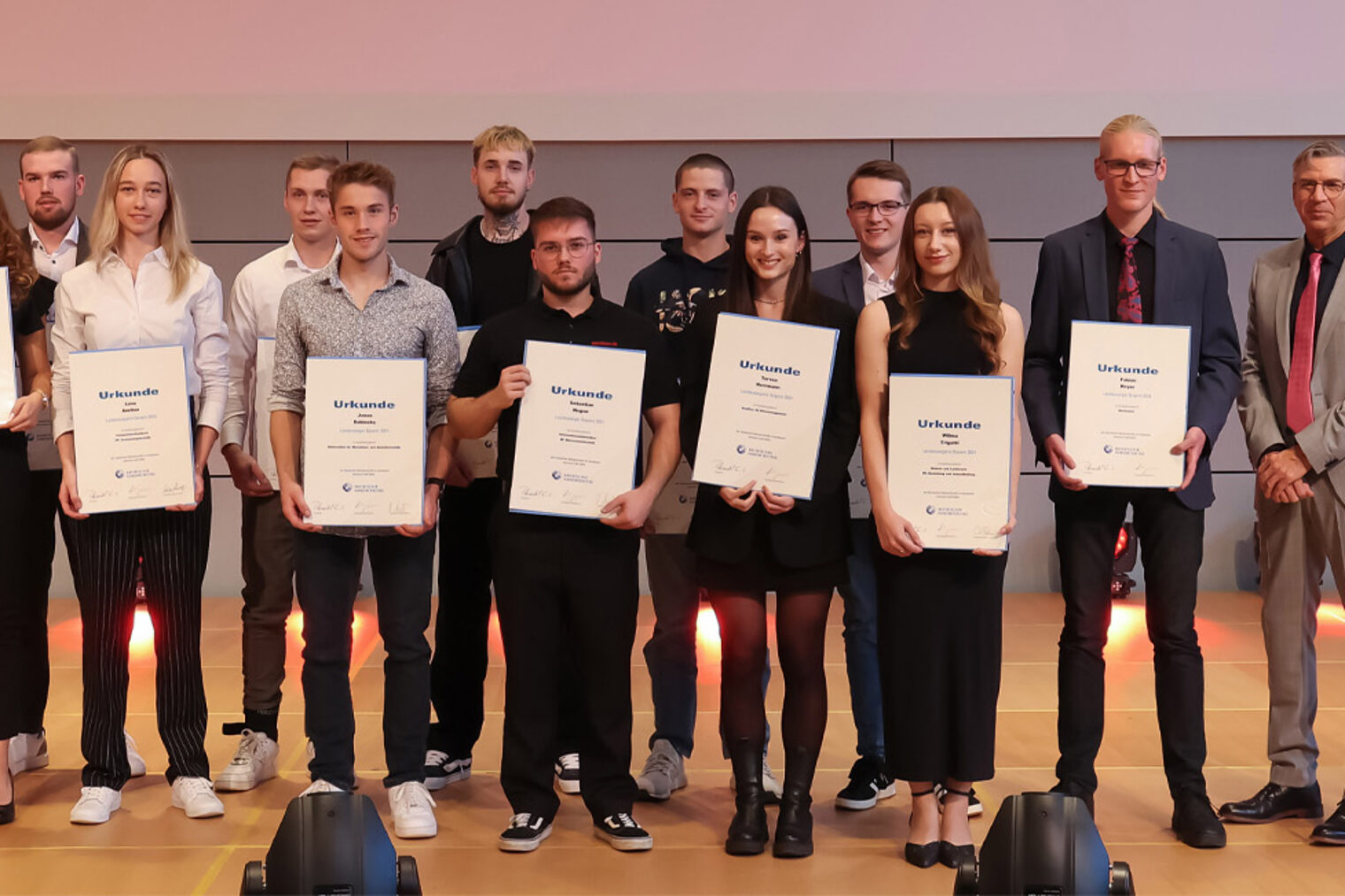 Deutsche Meisterschaft im Handwerk - German Craft Skills Gruppenfoto Unterfranken Gruppenfoto der Landessieger Unterfranken