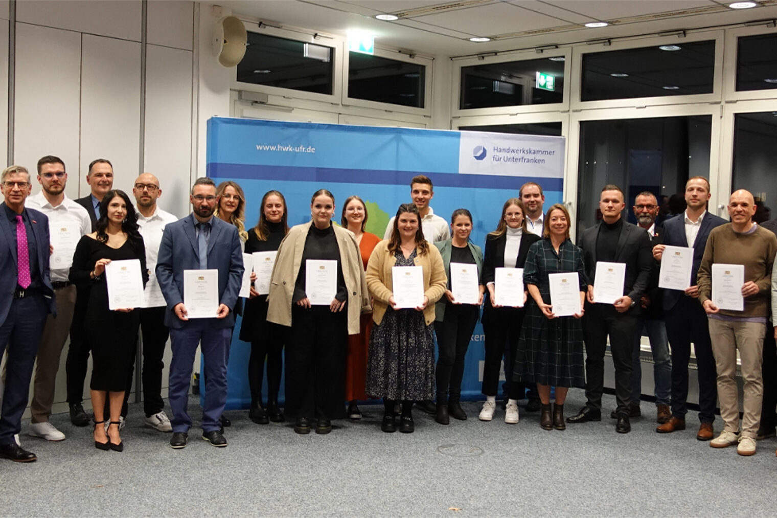 Akademie für Unternehmensführung | Meisterpreisträger 2024 Gruppenfoto der Meisterpreisträger 2024