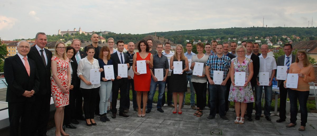 Sie waren die Besten: Die Meisterpreisträger, die bei einer feierlichen Veranstaltung in der Handwerkskammer ausgezeichnet wurden. Foto: Handwerkskammer Sie waren die Besten: Die Meisterpreisträger, die bei einer feierlichen Veranstaltung in der Handwerkskammer ausgezeichnet wurden. Foto: Handwerkskammer