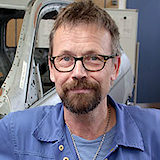 Ausbilder Karl-Heinz Bender schaut in die Kamera